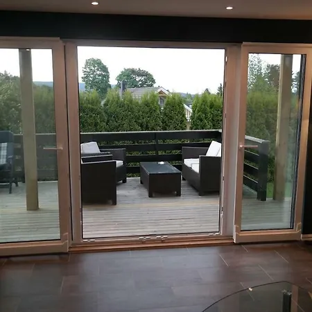Cosy Garden With Private Deck * Drammen
